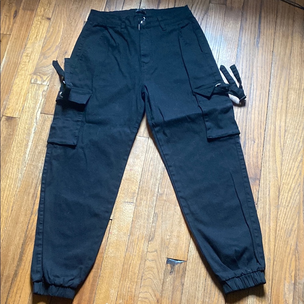 Black Cargo Pants with Relaxed Fit and Elastic Cuffs
